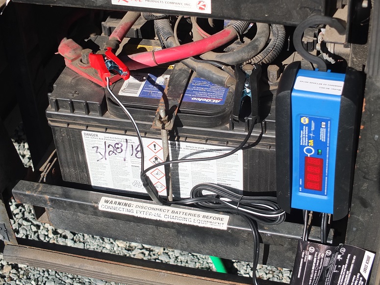 rv chassis battery maintainer